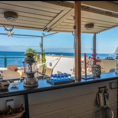 Sea Breeze Beach Penthouse - Praia Formosa Apartment