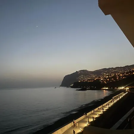 Sea Breeze Beach Penthouse - Praia Formosa Apartment Funchal (Madeira)