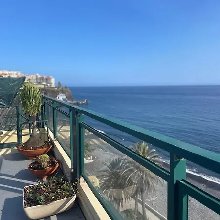 Apartment Sea Breeze Beach Penthouse - Praia Formosa Funchal (Madeira)