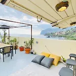 Sea Breeze Beach Penthouse - Praia Formosa 아파트 푼샬