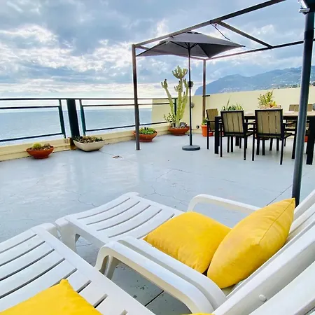 Sea Breeze Beach Penthouse - Praia Formosa * Funchal